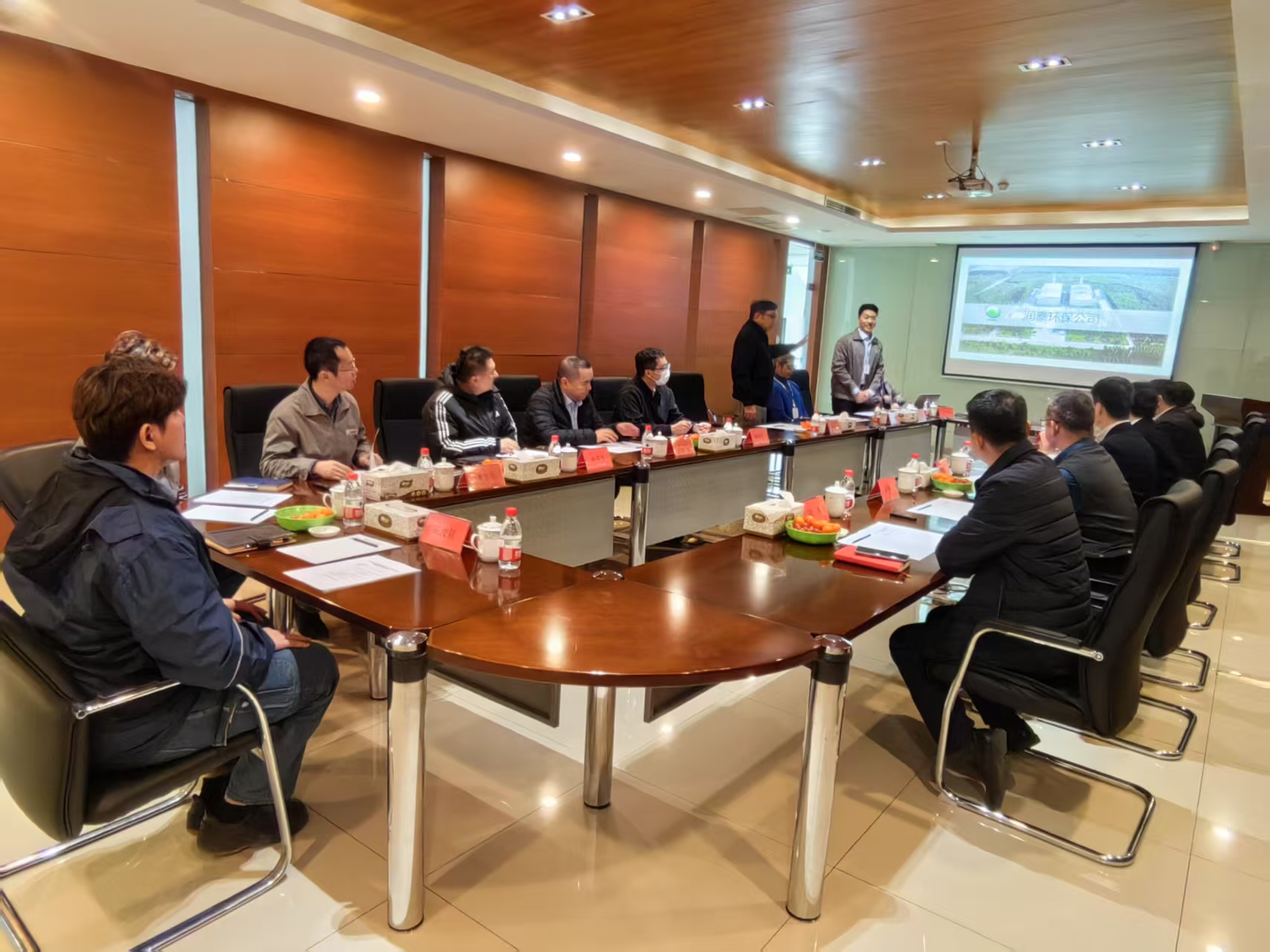 2025.2.21-北京市臺聯、通州區統戰部、永樂店鎮政府領導來公司蒞臨指導
